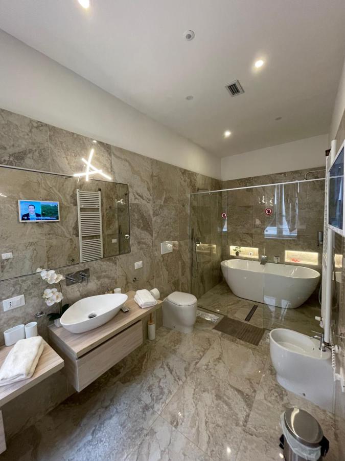 Luxury 3 Al Duomo Di Parma Lejlighed Eksteriør billede