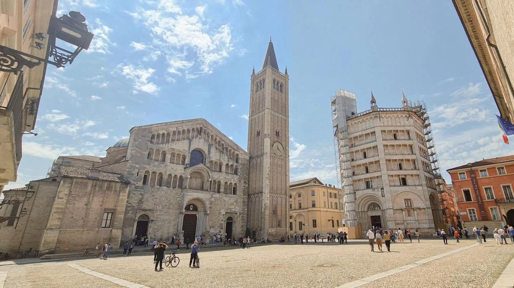 Luxury 3 Al Duomo Di Parma Lejlighed Eksteriør billede