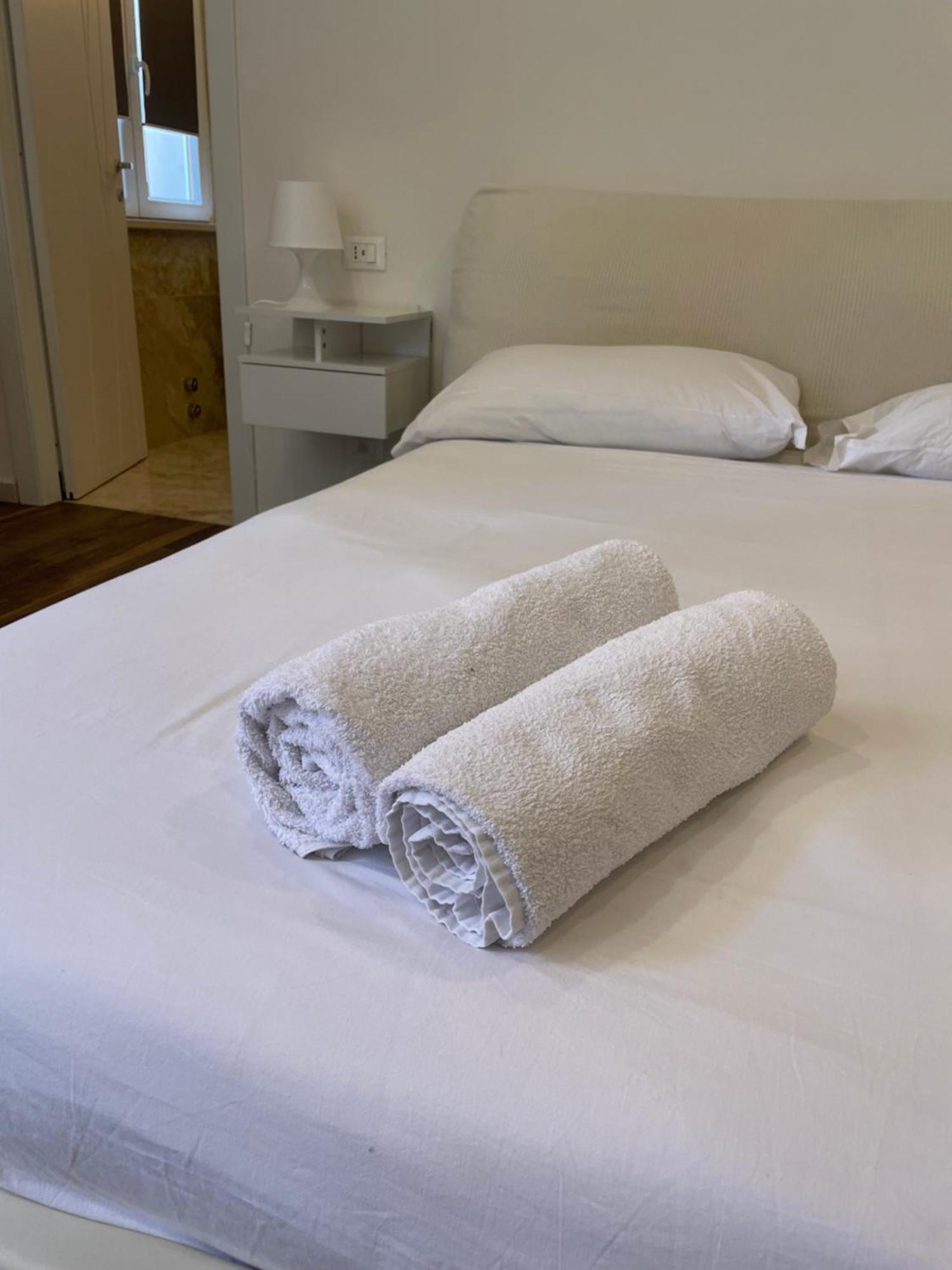 Luxury 3 Al Duomo Di Parma Lejlighed Eksteriør billede